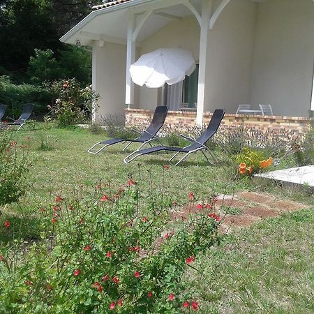 Chambres "Blanches" , Batiment Secondaire Hotel La Caravelle, Vue Jardin Biscarrosse-Plage Exterior foto